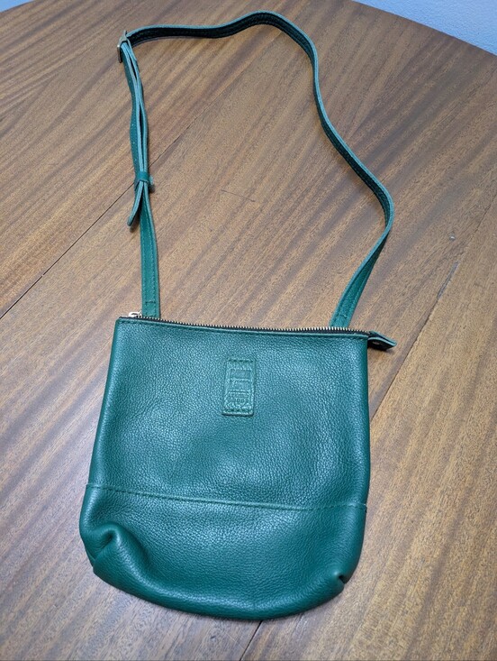 portland leather goods Handbags - Portland Leather Goods Bag/Purse.  Used Once.  Soft Leather Very Clean Condition